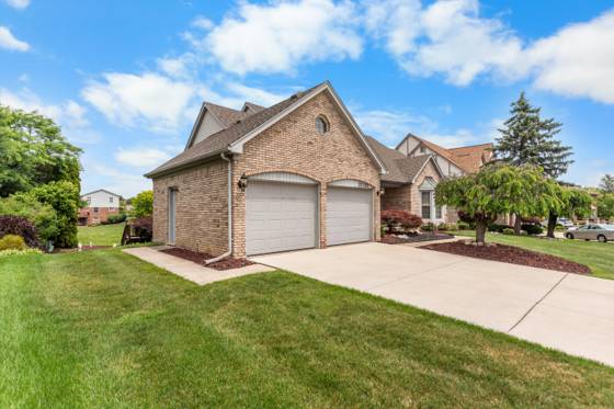 37120 Turnburry Drive, Livonia, MI 48152 photo 3