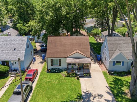 25073 Andover Drive, Dearborn Heights, MI 48125 photo 3