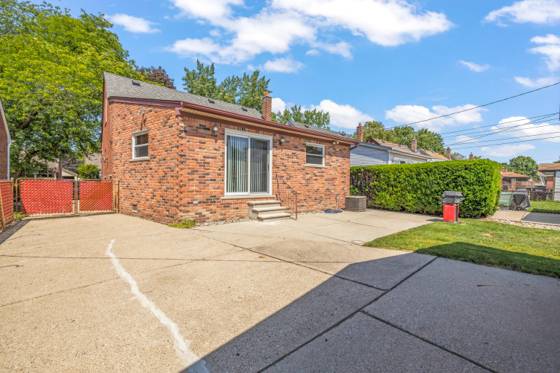 9709 Laurence Avenue, Allen Park, MI 48101 photo 3