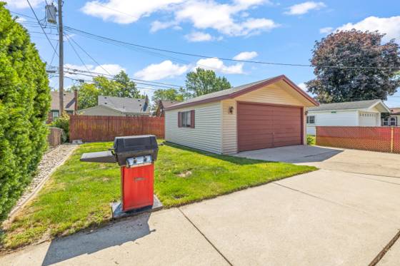 9709 Laurence Avenue, Allen Park, MI 48101 photo 4