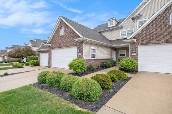 2925 N Knightsbridge Circle, Ann Arbor, MI 48105 photo 2