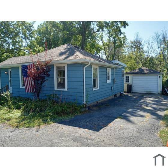 20113 Huron River Drive, Rockwood, MI 48173 photo 3