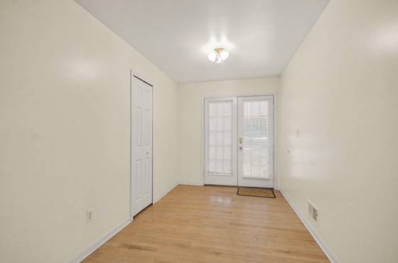 456 Essex Drive, Rochester Hills, MI 48307 photo 3