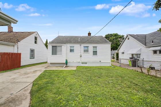 17727 Lowell Street, Roseville, MI 48066 photo 3