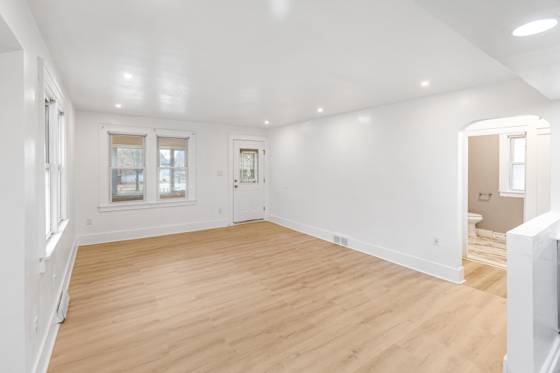 7335 Wiegand Boulevard, Center Line, MI 48015 photo 5