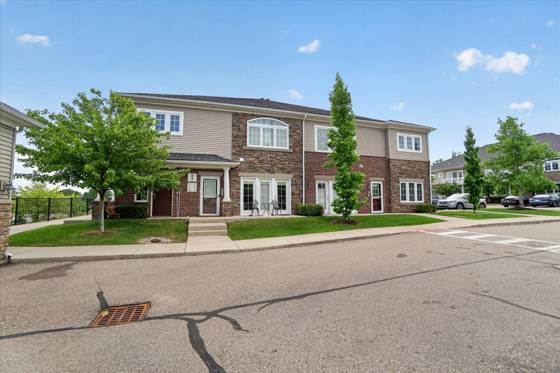 5510 Arbor Chase Drive, Ann Arbor, MI 48103 photo 2