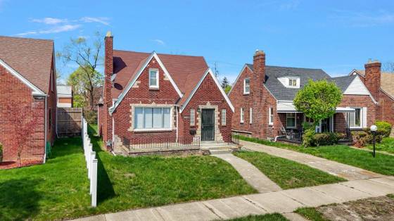 18915 Steel Street, Detroit, MI 48235 photo 3
