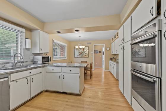 28550 Tavistock Trail, Southfield, MI 48034 photo 4