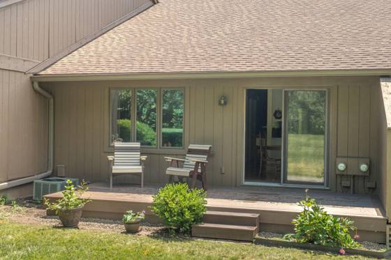 587 Park Place, Saline, MI 48176 photo 3