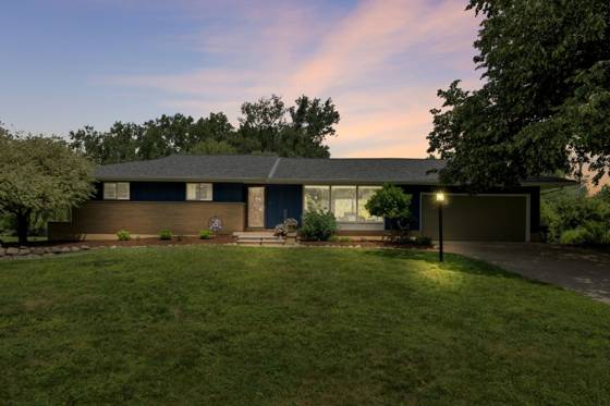 2348 Pine Lake Road, West Bloomfield, MI 48324 photo 2