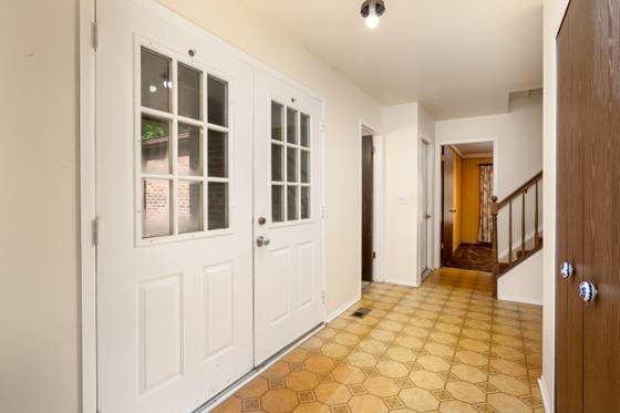 45692 Holmes Drive, Canton, MI 48187 photo 4