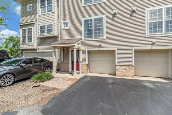 1017 Bluestem Lane, Ann Arbor, MI 48103 photo 3