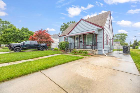 1528 7th Street, Wyandotte, MI 48192 photo 2