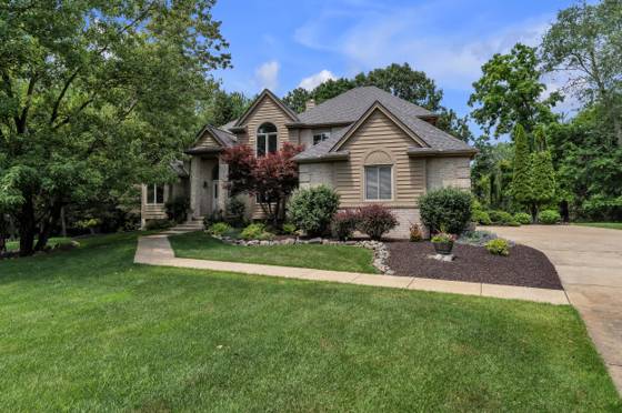 24491 Forest Drive, South Lyon, MI 48178 photo 2