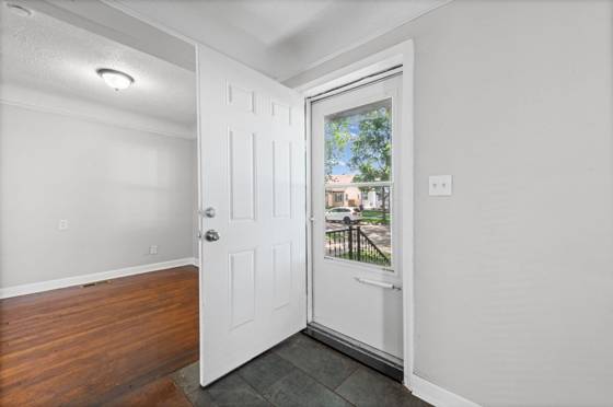 576 Garfield Avenue, Lincoln Park, MI 48146 photo 5