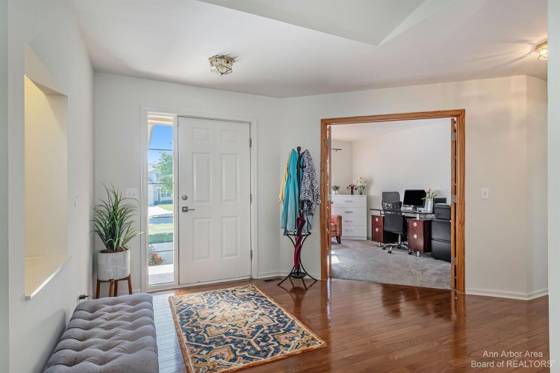 4267 Knollcrest Road, Ann Arbor, MI 48108 photo 4
