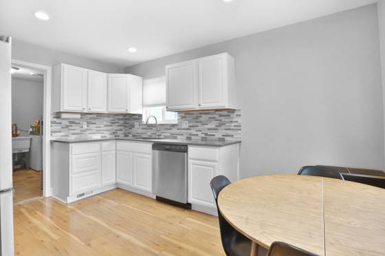 1000 E Mahan Avenue, Hazel Park, MI 48030 photo 5