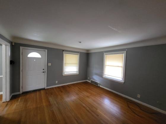 20237 Kingsville Street, Harper Woods, MI 48225 photo 4