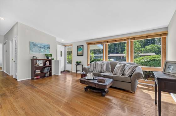 2710 Hampshire Road, Ann Arbor, MI 48104 photo 2