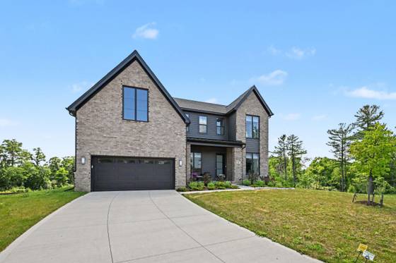 589 Concord Pines Drive, Ann Arbor, MI 48105 photo 2