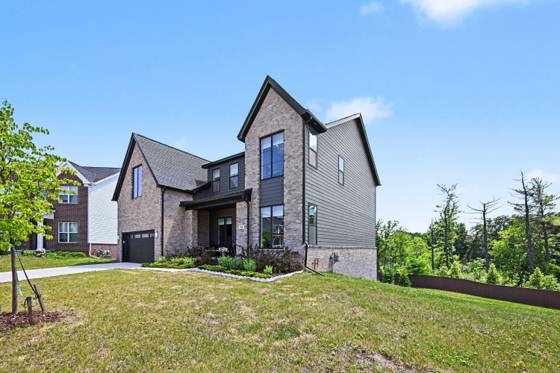 589 Concord Pines Drive, Ann Arbor, MI 48105 photo 3