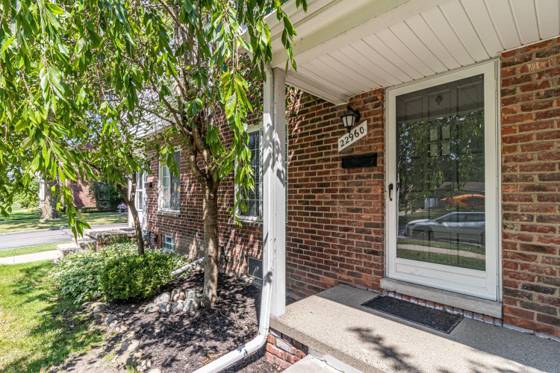 22960 Marter Road, Saint Clair Shores, MI 48080 photo 4