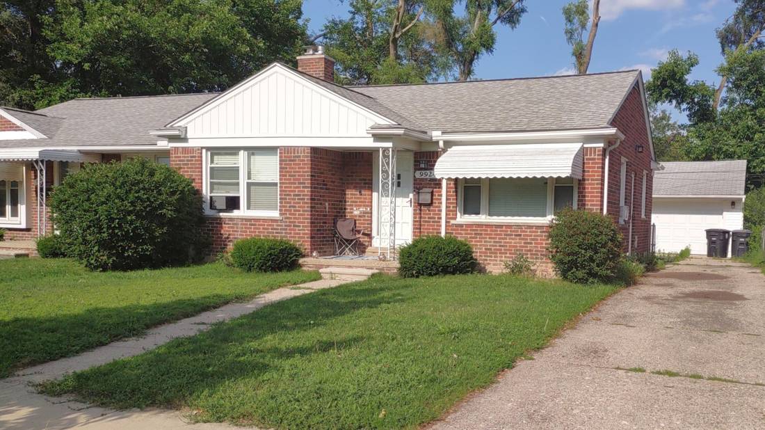 9924 Roseland Street, Livonia, MI 48150