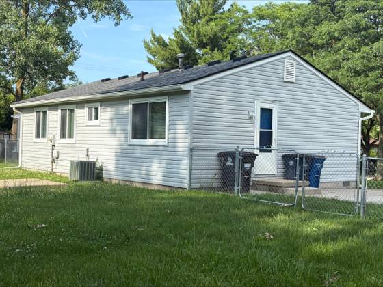 15 Metroview Court, Ann Arbor, MI 48108 photo 2
