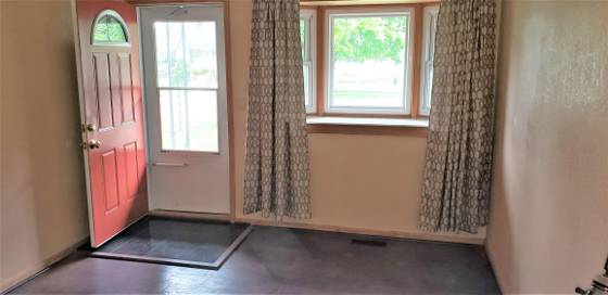 640 Calder Street, Ypsilanti, MI 48198 photo 2