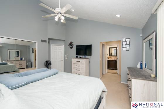 37709 Glengrove Drive, Farmington, MI 48331 photo 5