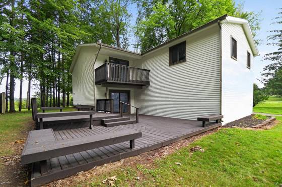 4042 Burns Road, Howell, MI 48855 photo 4
