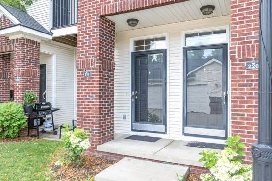 229 Scio Village Court, Ann Arbor, MI 48103 photo 3