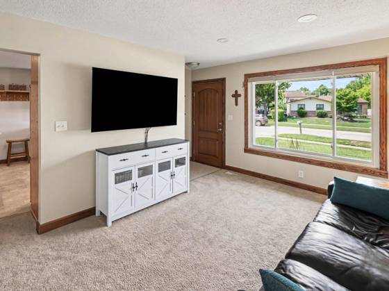 43739 Verdun Court, Canton, MI 48188 photo 3