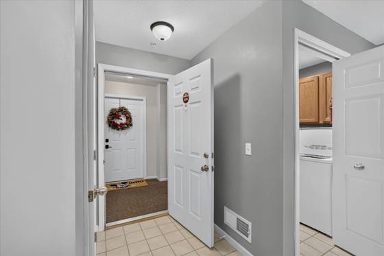 609 Curzon Court #203, Howell, MI 48843 photo 4