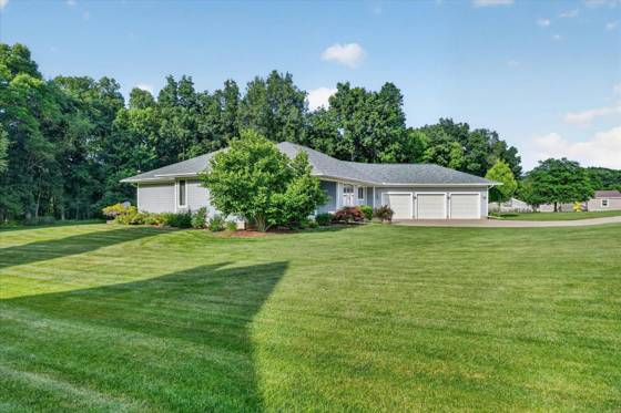 9348 Stoneview Lane, Whitmore Lake, MI 48189 photo 5