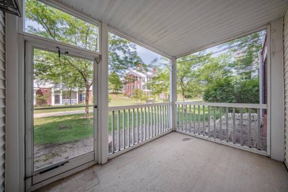 953 E Summerfield Glen Circle, Ann Arbor, MI 48103 photo 5