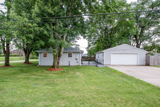 245 Mann Street, Pinckney, MI 48169 photo 3