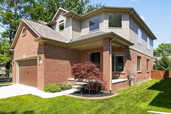 28000 Worthington Street, Saint Clair Shores, MI 48081 photo 2