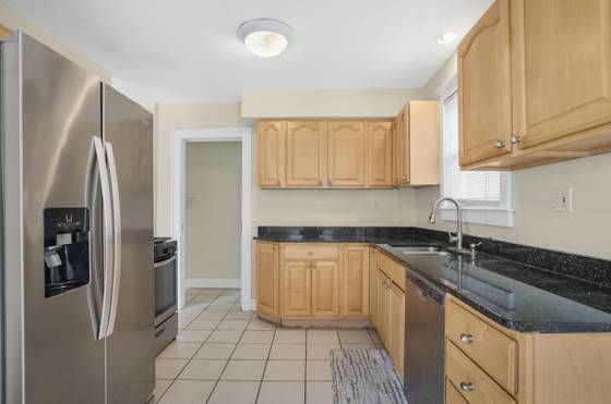 423 S Maple Avenue, Royal Oak, MI 48067 photo 2