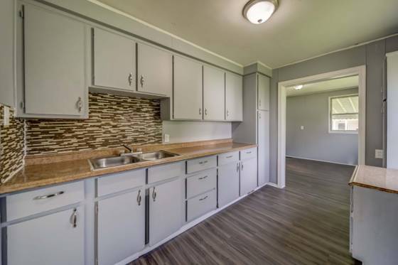 24501 Fern Avenue, Eastpointe, MI 48021 photo 2