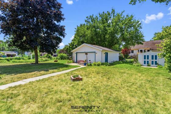 232 Brookside Drive, Flushing, MI 48433 photo 2