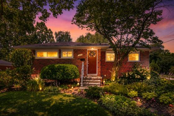 1712 Barrington Place, Ann Arbor, MI 48103 photo 2