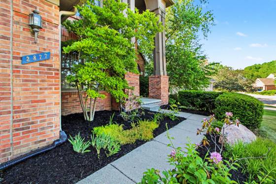2877 Leslie Park Circle, Ann Arbor, MI 48105 photo 4