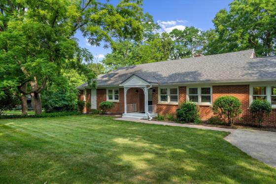 2855 Overridge Drive, Ann Arbor, MI 48104 photo 2