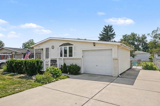 668 S Hawthorne Street, Westland, MI 48186 photo 4