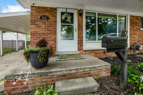 906 Squire Lane, Milford, MI 48381 photo 3