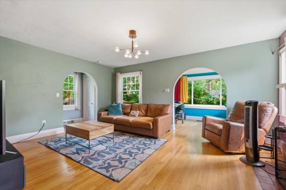 325 Hilldale Drive, Ann Arbor, MI 48105 photo 5