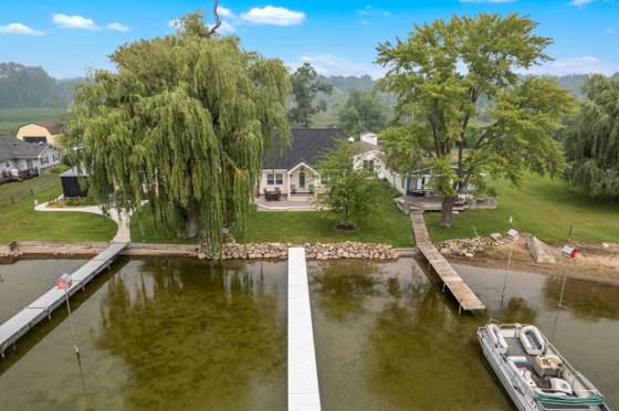 8032 Branch Drive, Brighton, MI 48116 photo 2