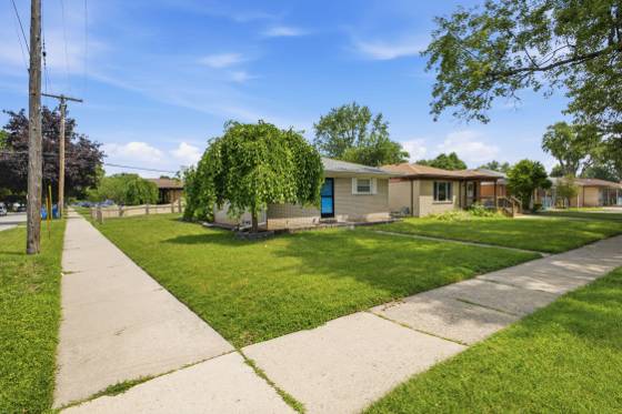 25248 Hass Street, Dearborn Heights, MI 48127 photo 3