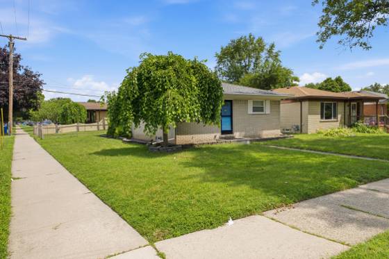25248 Hass Street, Dearborn Heights, MI 48127 photo 2